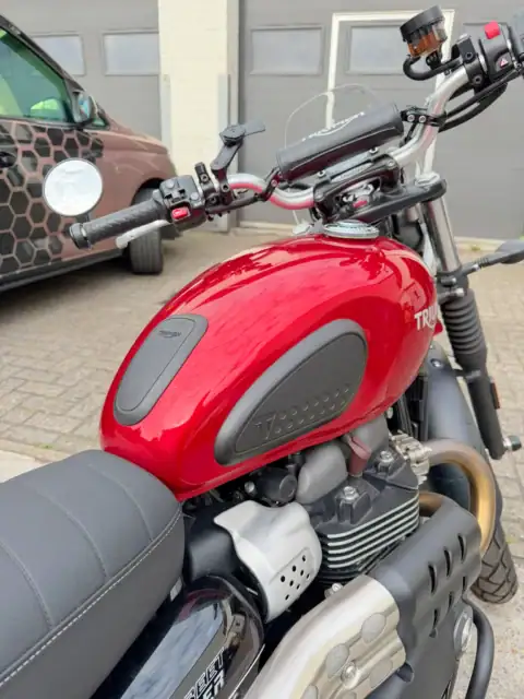 motor wrappen triumph voor 2