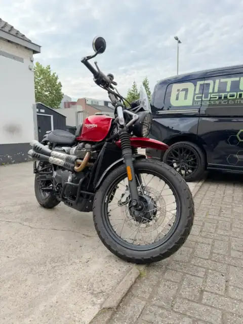 motor wrappen triumph voor 3