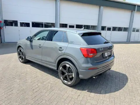 ontchromen audi achter links groot na