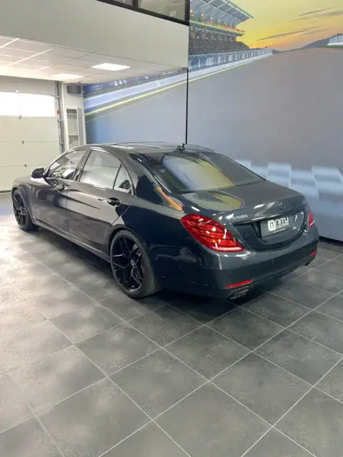 ontchromen lijsten mercedes achter links groot na