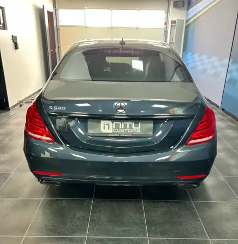 ontchromen lijsten mercedes achter na