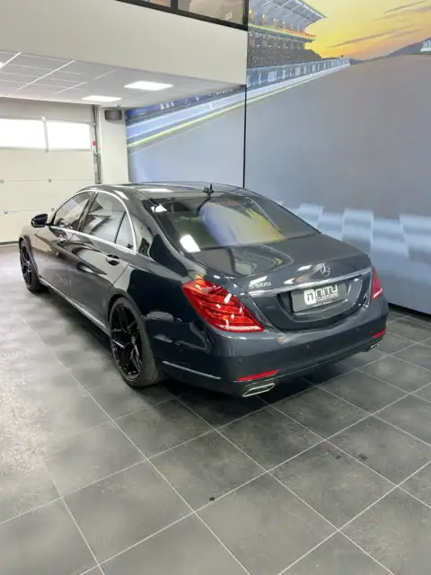 ontchromen lijsten mercedes voor